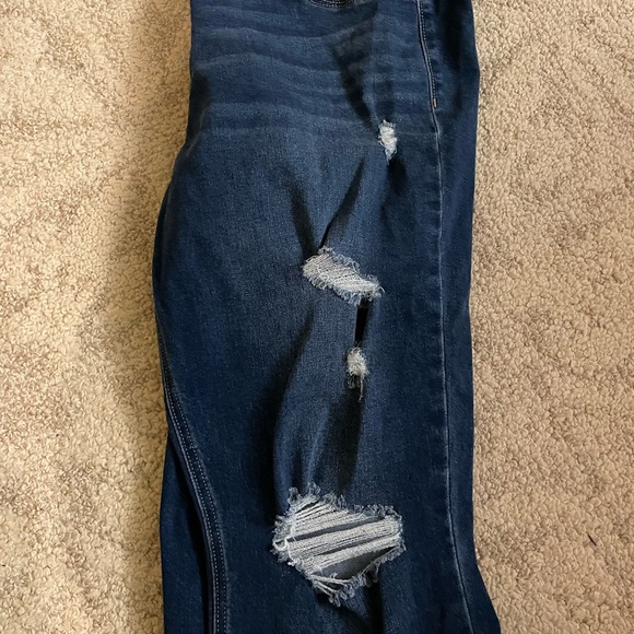 Old Navy Pants - Old navy distressed rock star skinny pull on